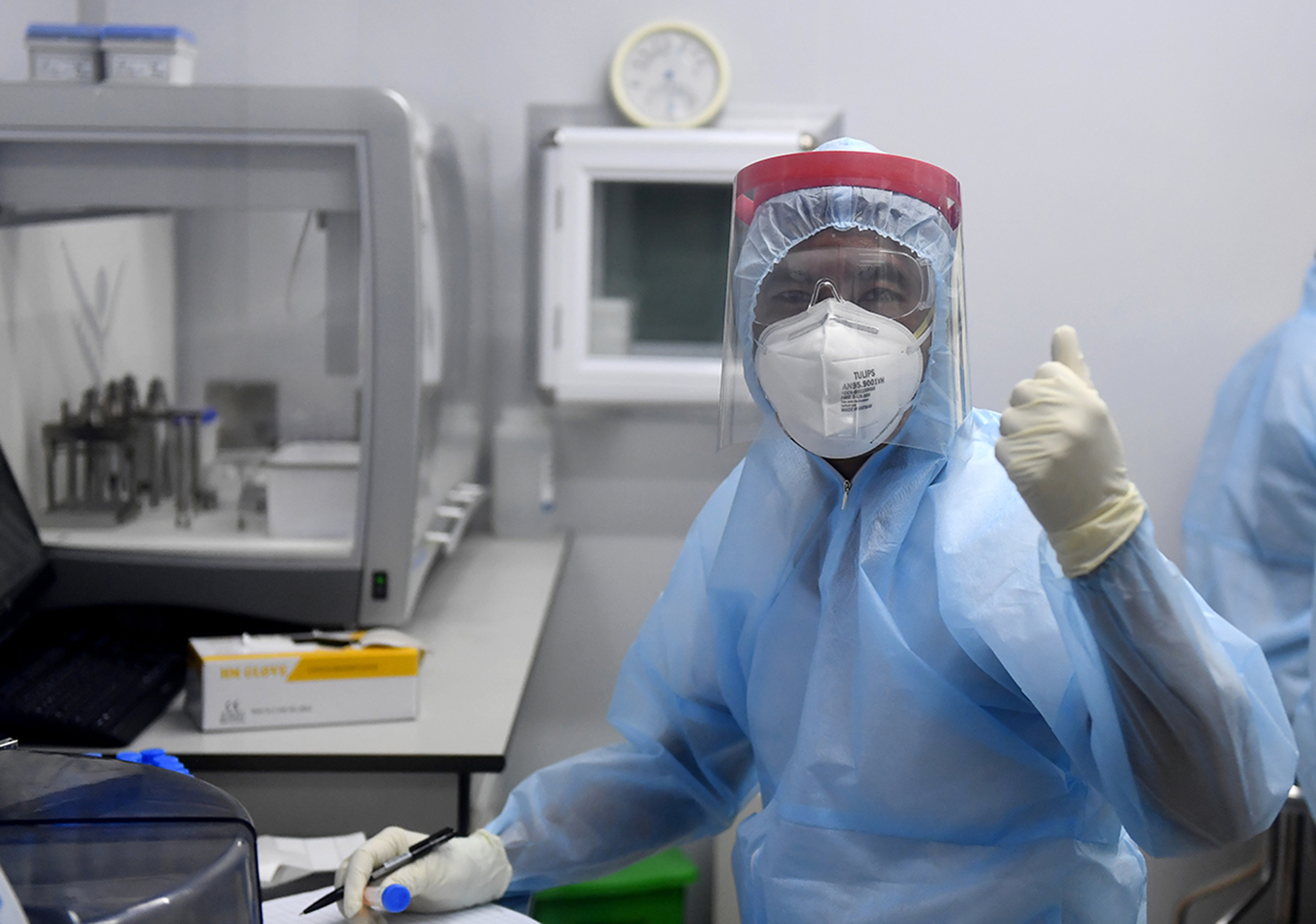 Bệnh viện Quân y 110 vững vàng giữa tâm dịch